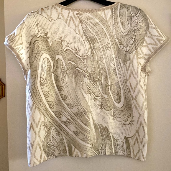 NWOT.  Chicos. Ladies sleeveless lightweight designed sweater. - Picture 5 of 7